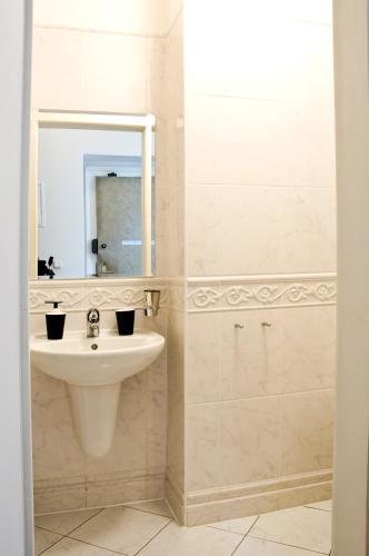 Ai Quattro Angeli Apart Otel Prag